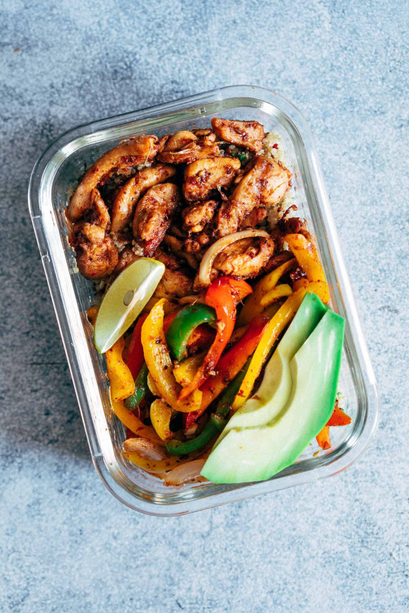 Chicken Fajita Meal Prep Lunch Bowls