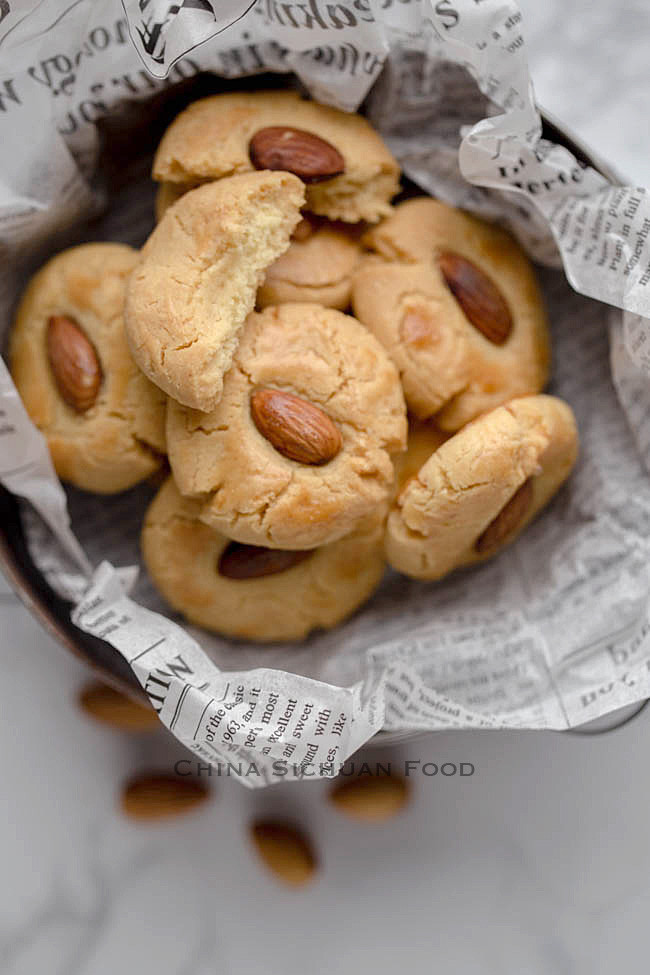 Chinese Almond Cookie