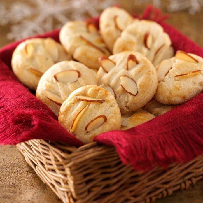 Chinese Almond Cookies 5