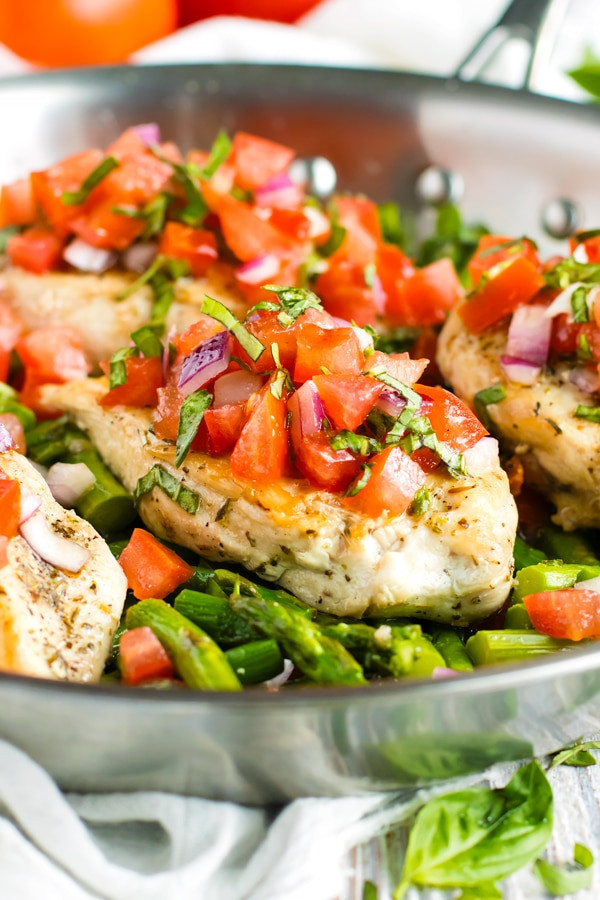 Skillet Bruschetta Chicken and Asparagus 1