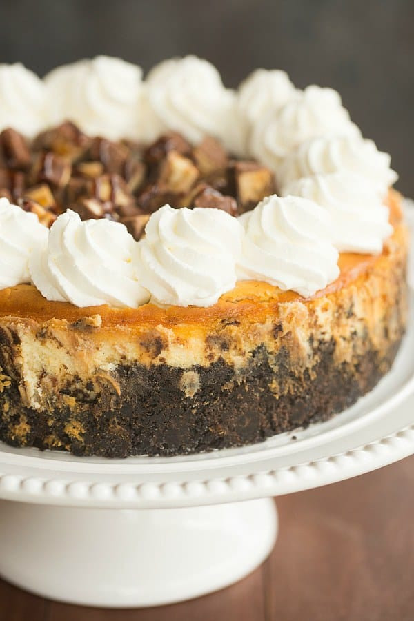 Snickers Cheesecake 2