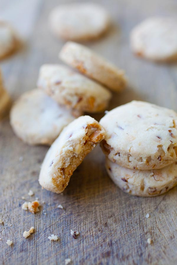 White Almond Cookies