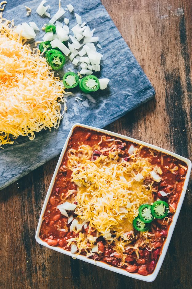 Chili Recipes - Spicy Crock Pot Chili - Easy Crockpot, Instant Pot and Stovetop Chili Ideas - Healthy Weight Watchers, Pioneer Woman - No Beans, Beef, Turkey, Chicken https://diyjoy.com/chili-recipes