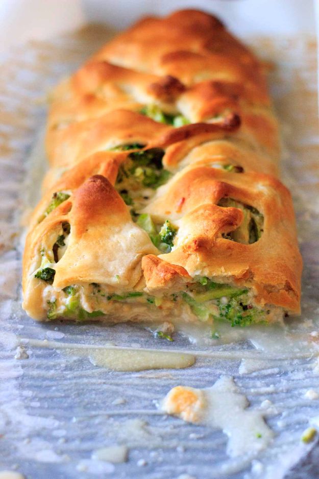 Best Broccoli Recipes - Broccoli Crescent Wrap - Recipe Ideas for Roasted, Steamed, Fresh or Frozen, Healthy, Cheesy, Soup, Salad, Casseroles and Side Dish Vegetables Made With Broccoli. Shrimp, Chicken, Pasta and Paleo Recipes. Easy Dinner, Lunch and Healthy Snacks for Kids and Adults - Homemade Food and Crafts by DIY JOY http://diyjoy.com/best-broccoli-recipes