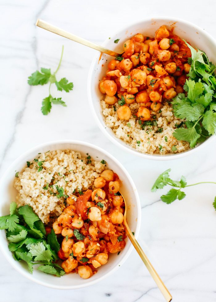 Spicy Chickpea and Quinoa Bowls (Meal Prep) 1