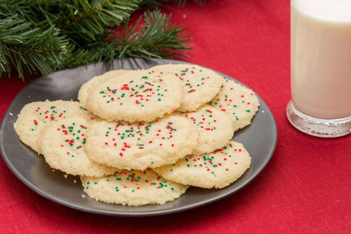3 Ingredient Christmas Cookies
 3 Ingre nt Sugar Cookies Holiday Cookie Ideas Delish