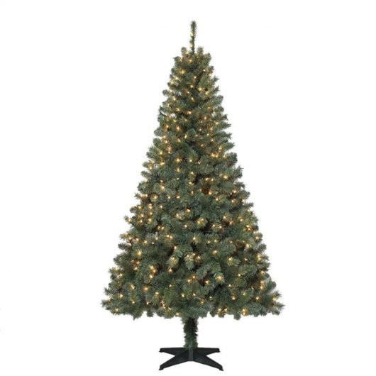 6.5 Ft. Verde Spruce Artificial Christmas Tree With 400 Clear Lights, Greens
 6 5 Ft Verde Spruce Pre Lit Christmas Tree Sale Family