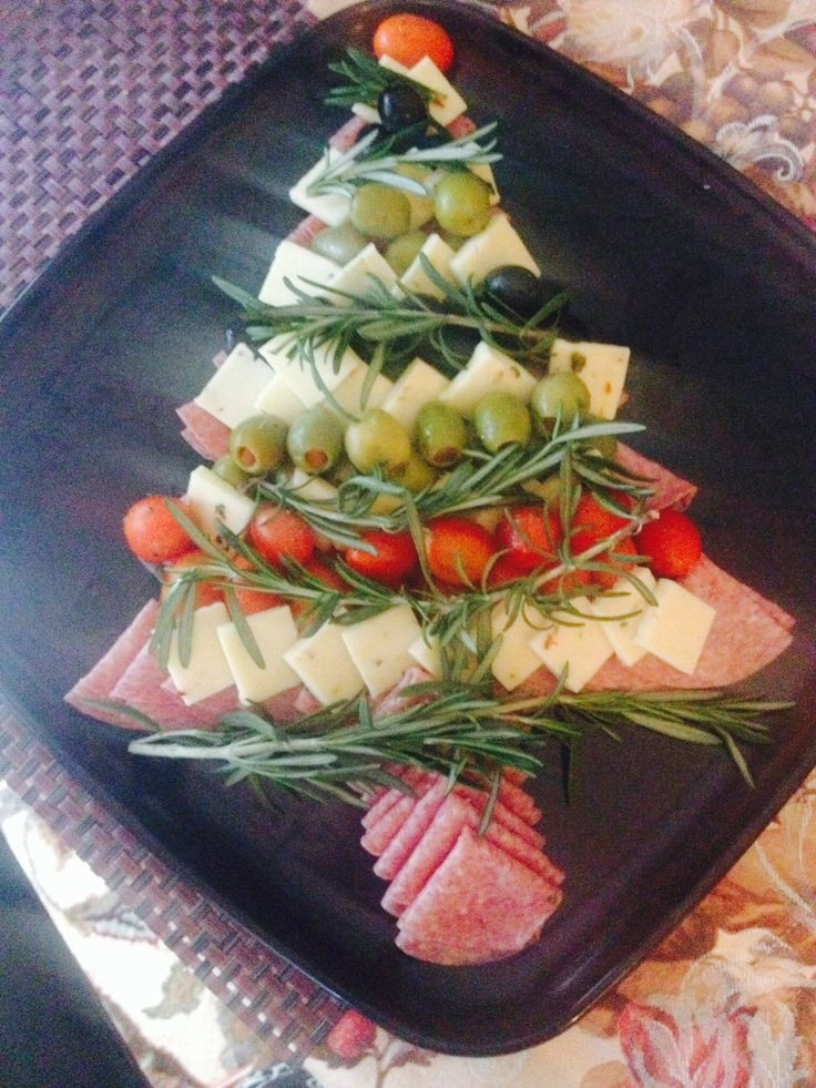 Antipasto Christmas Tree
 1000 ideas about Antipasto Tray on Pinterest