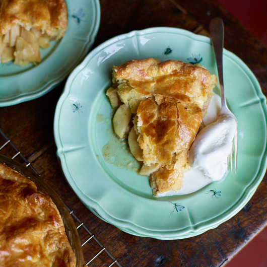 Apple Desserts For Thanksgiving
 Thanksgiving Desserts Pecan Pie Pumpkin Pie & More