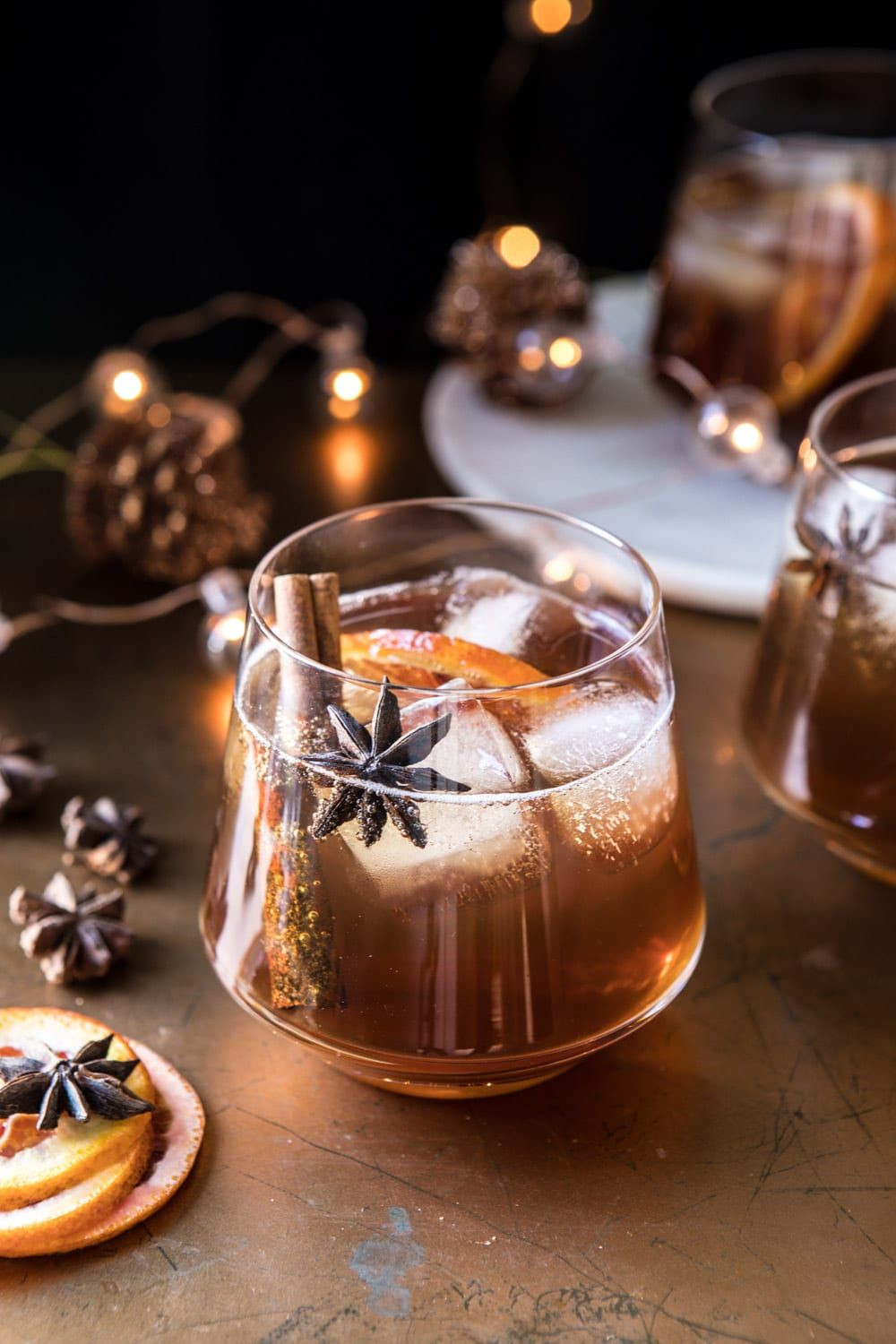 Christmas Bourbon Drink Recipes - Hot Toddy is a cocktail recipe made with honey, bourbon ... : This white christmas bourbon smash cocktail recipe is the perfect holiday drink!
