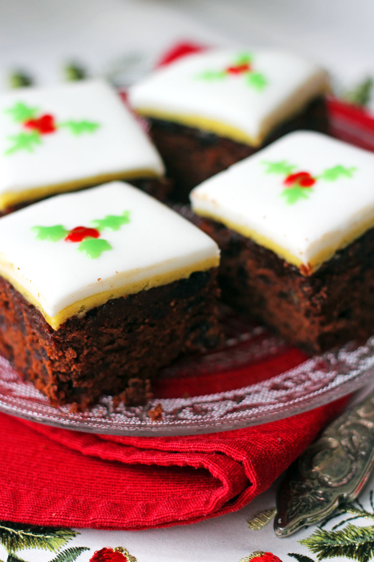 Cakes Recipes For Christmas
 Christmas Chocolate and Orange Fruitcake