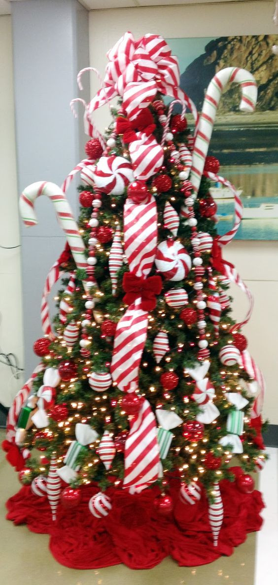 Candy Cane Christmas Tree Decorating Ideas
 Candy Cane Christmas tree Keeping Christmas