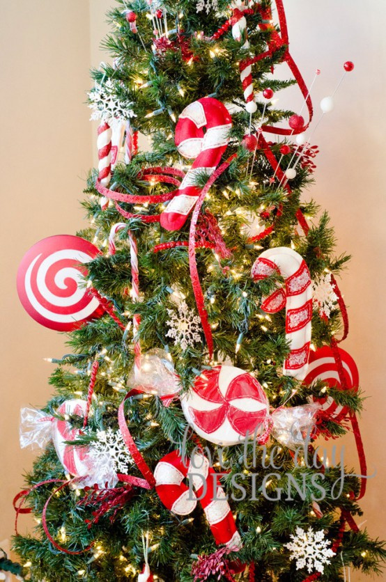 Candy Cane Christmas Tree Decorating Ideas
 25 Fun Candy Cane Christmas Décor Ideas For Your Home