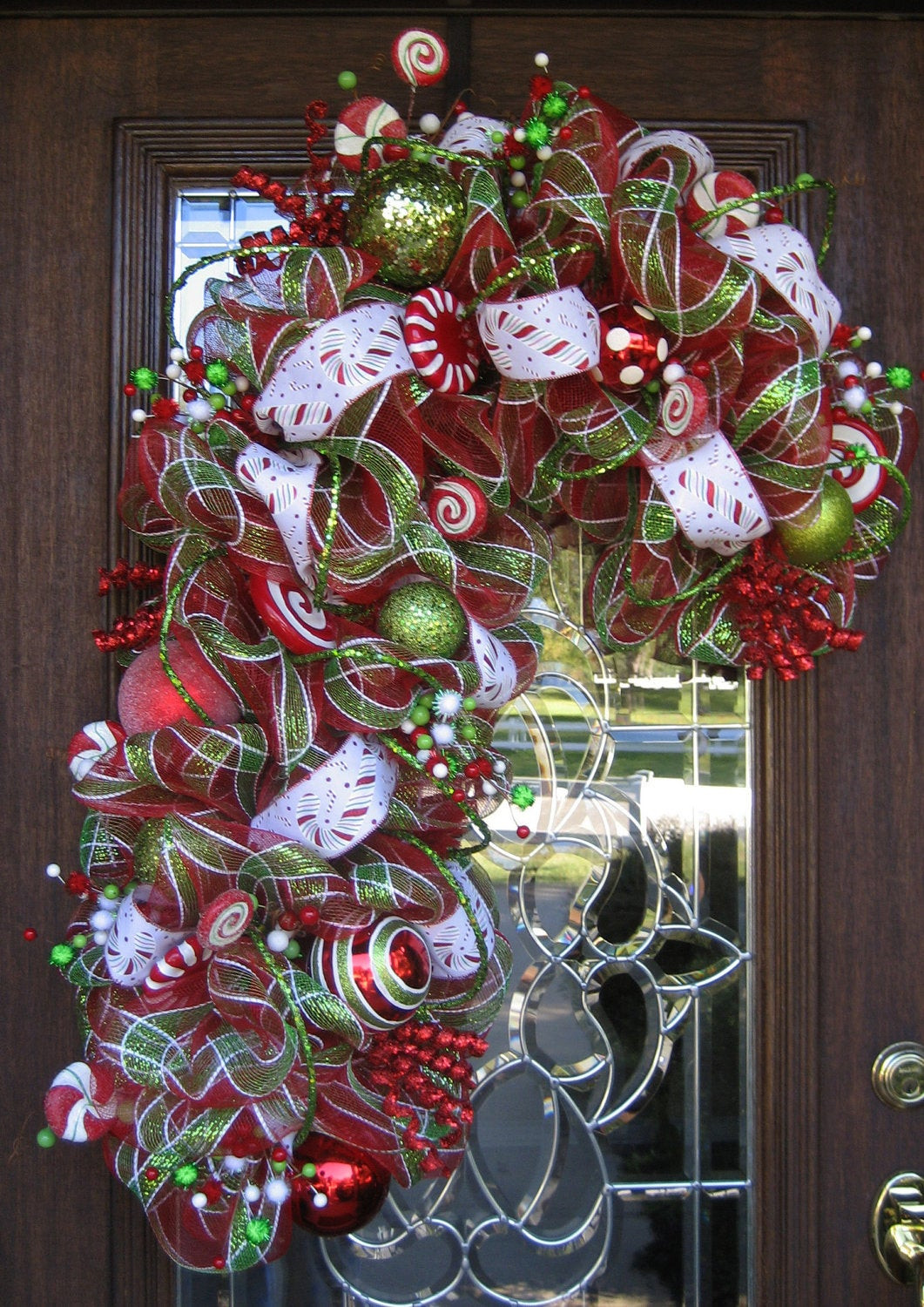 Candy Cane Christmas Wreath
 Deco Mesh PLAID CANDY CANE Wreath