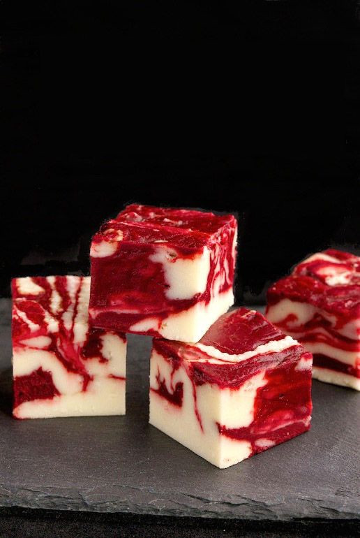 Cheap Christmas Desserts
 Red Velvet Christmas Fudge – Cheap Dessert Recipe For