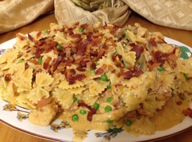 Cheesecake Factory Farfalle With Chicken And Roasted Garlic
 Best 25 Cheesecake factory pasta ideas on Pinterest