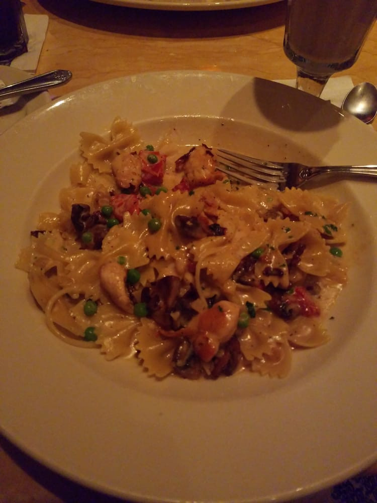 Cheesecake Factory Farfalle With Chicken And Roasted Garlic
 Amazing farfalle with chicken and roasted garlic Yelp