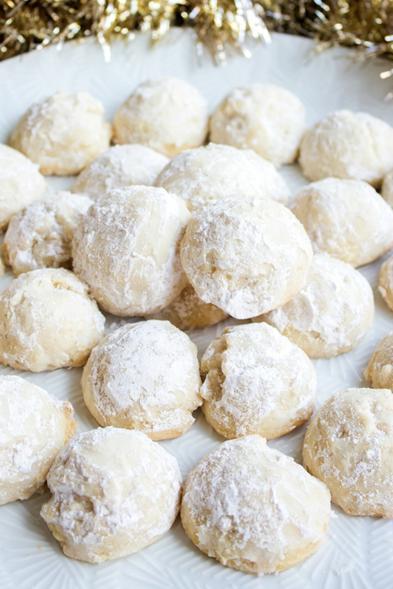 Christmas Almond Cookies
 5 Ingre nt Vanilla Almond Snowball Cookies • Bread Booze