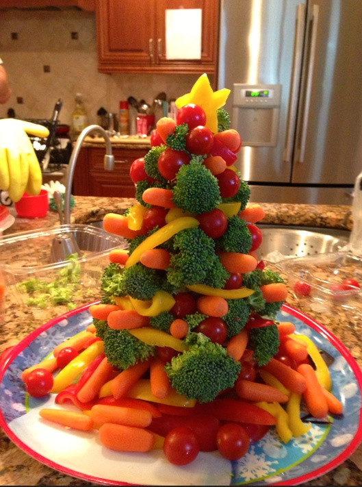 Christmas Appetizers On Pinterest
 Broccoli Christmas appetizer holiday cheer