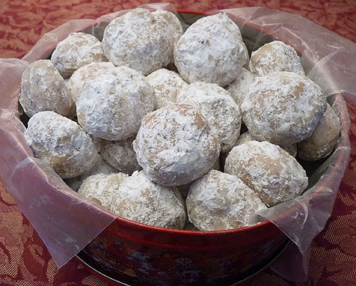 Christmas Ball Cookies Powdered Sugar
 Southern Pecan Butterballs