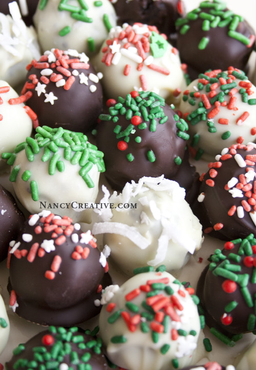 Christmas Ball Cookies
 OREO Holiday Chocolate Chip Cookie Balls