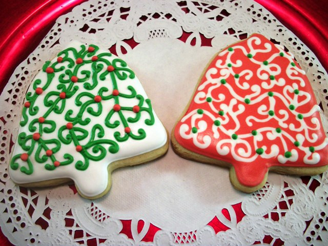 Christmas Bell Cookies
 Christmas Treats For School Party by nithya