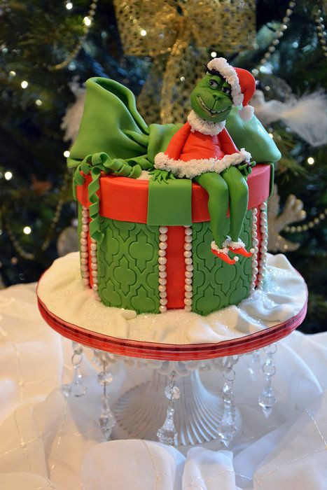 Christmas Birthday Cake Ideas
 1000 ideas about Grinch Cake on Pinterest
