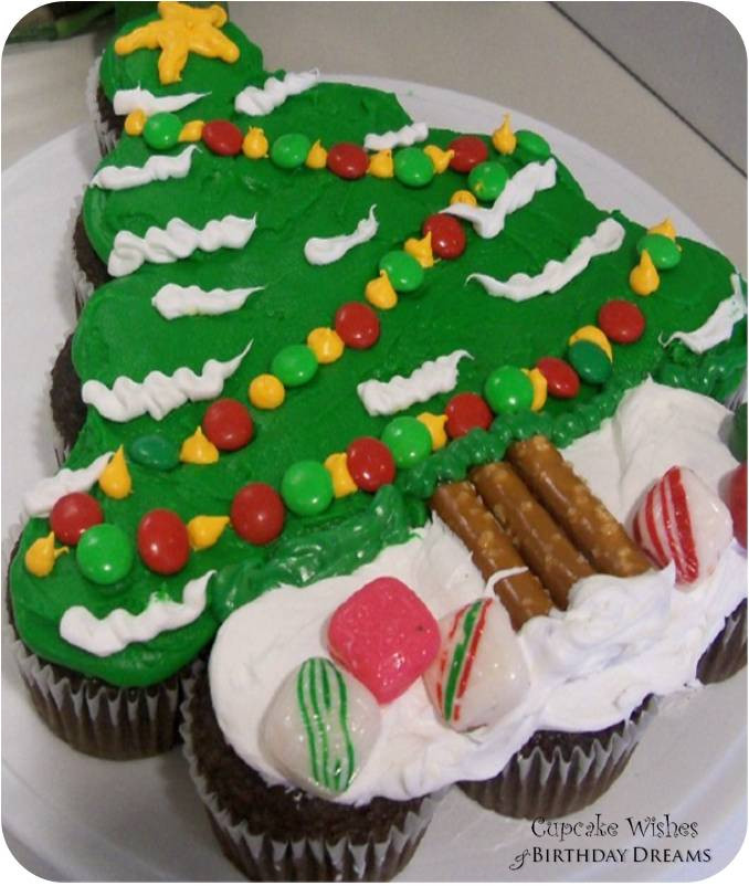 Christmas Cake And Cupcakes
 Cupcake Wishes & Birthday Dreams Day 12 12 Days of