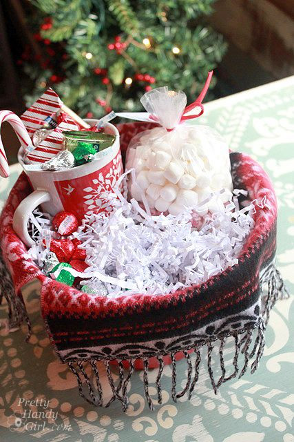 Christmas Candy Gift Baskets
 Best 25 Chocolate t baskets ideas on Pinterest
