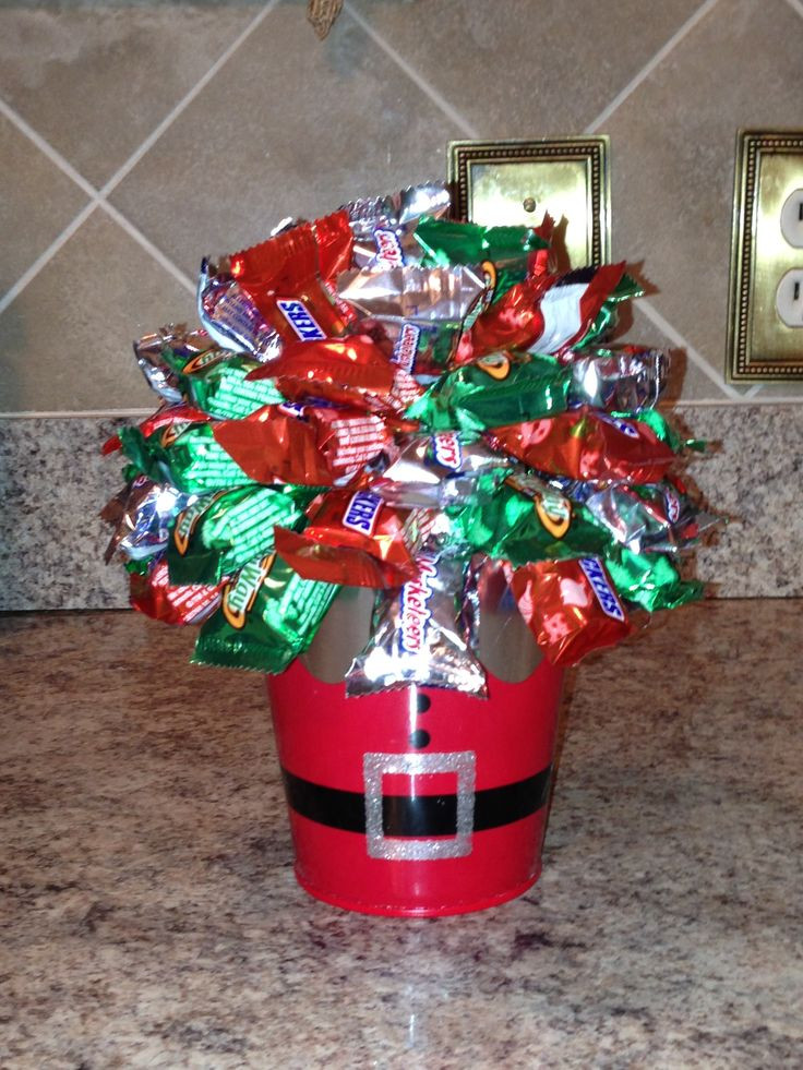 Christmas Candy Gift Baskets
 Best 25 Mini alcohol bouquet ideas on Pinterest