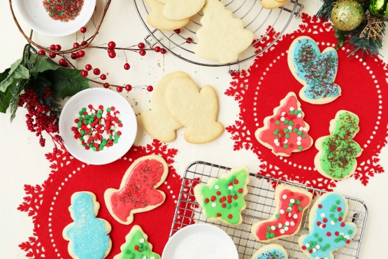 Christmas Cookie Icing That Hardens
 Kittencals Buttery Cut Out Sugar Cookies W Icing That