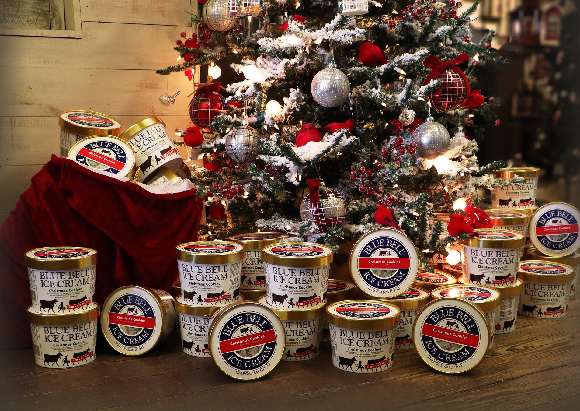 Christmas Cookies Blue Bell
 Blue Bell s Christmas Cookie Is Back on Shelves