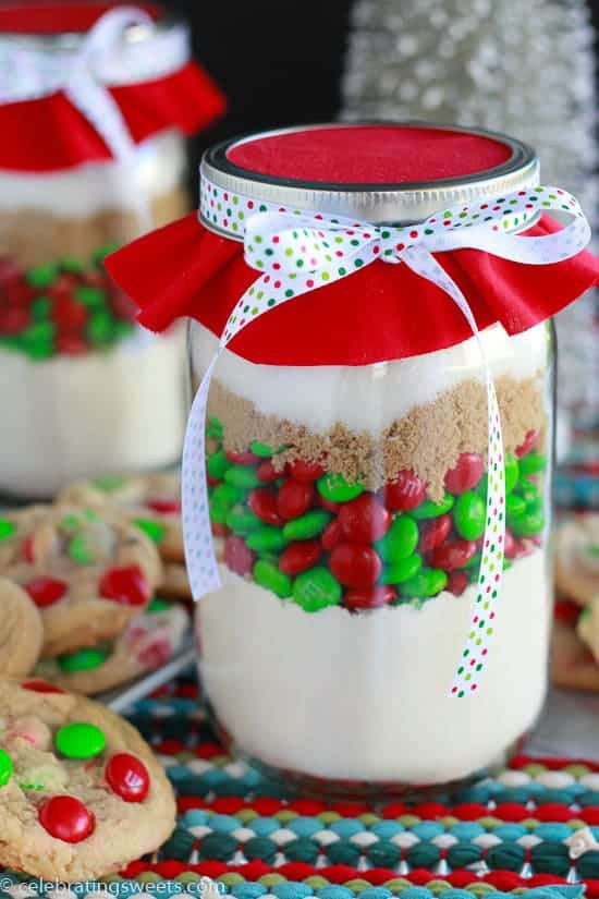 Christmas Cookies In Ajar
 Cookie Mix in a Jar Mason jar t filled with