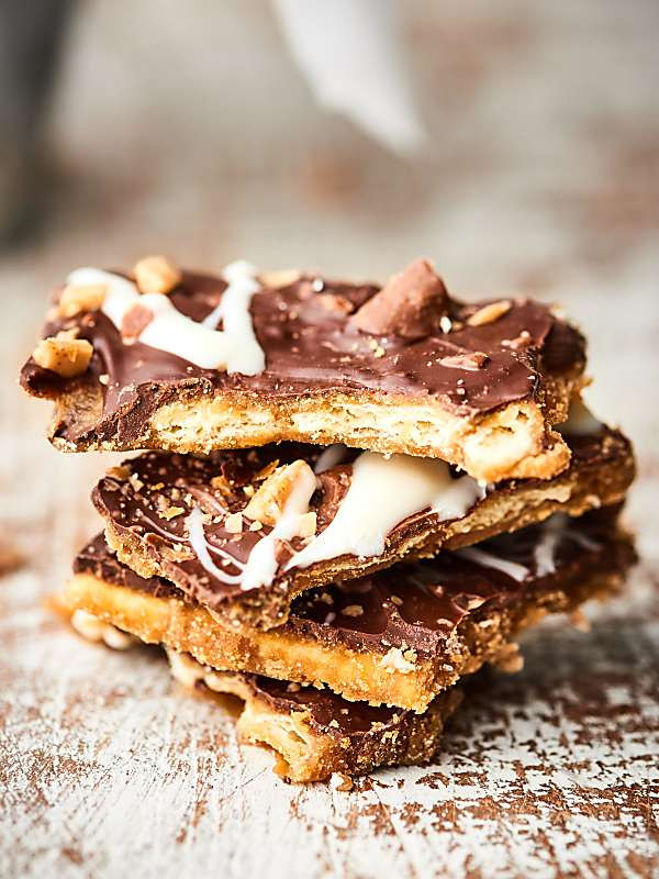 Christmas Crack Candy Recipe
 Christmas Crack Recipe Easy Saltine Toffee Candy