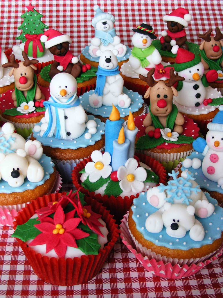 Christmas Cup Cakes
 Cute Cupcakes All The Time