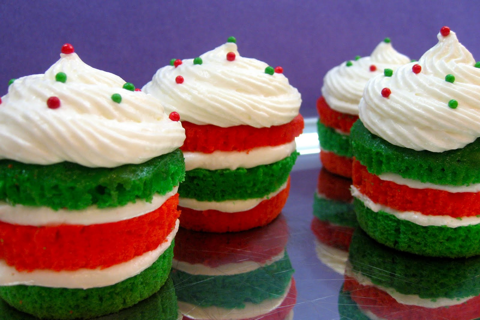 Christmas Cupcakes Cakes
 Sugar Swings Serve Some "i give up" cupcakes