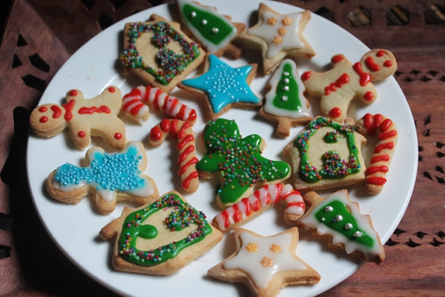 Christmas Cut Out Sugar Cookies Recipes
 YUMMY TUMMY Glazed Sugar Cookies Recipe Decorated