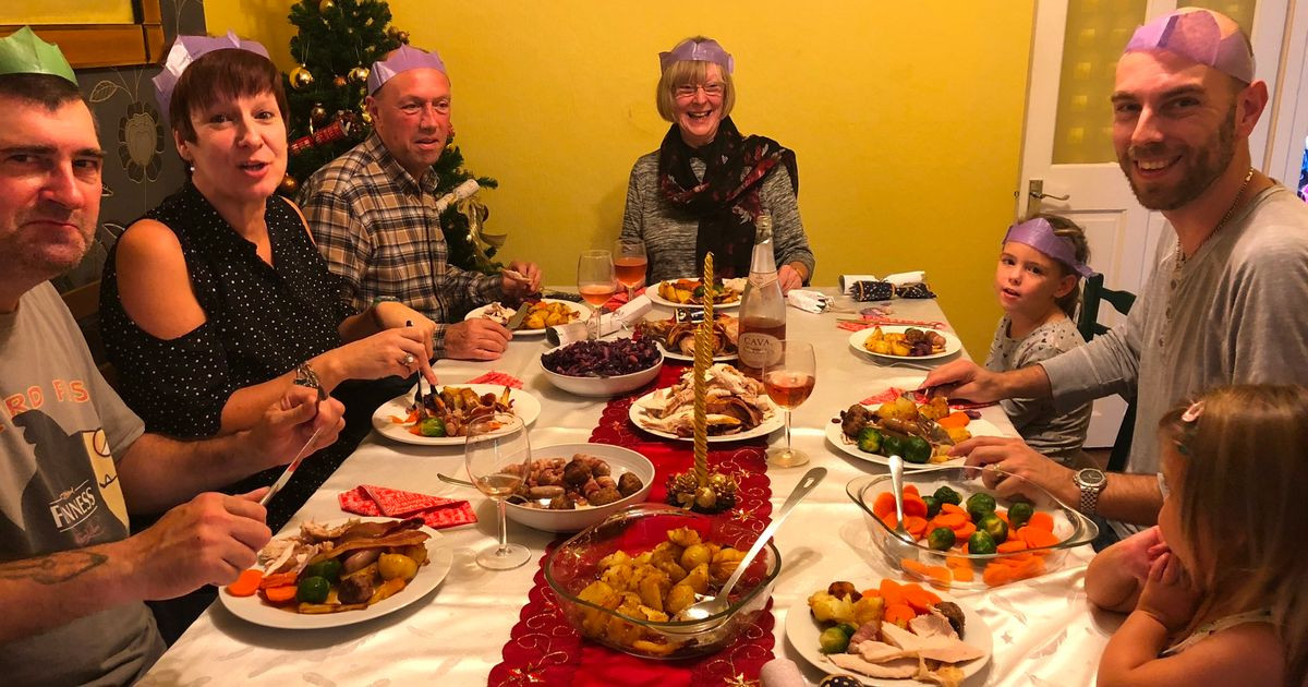 Christmas Dinner Ideas 2019
 Thrifty mum reveals her £3 60 a head Christmas dinner