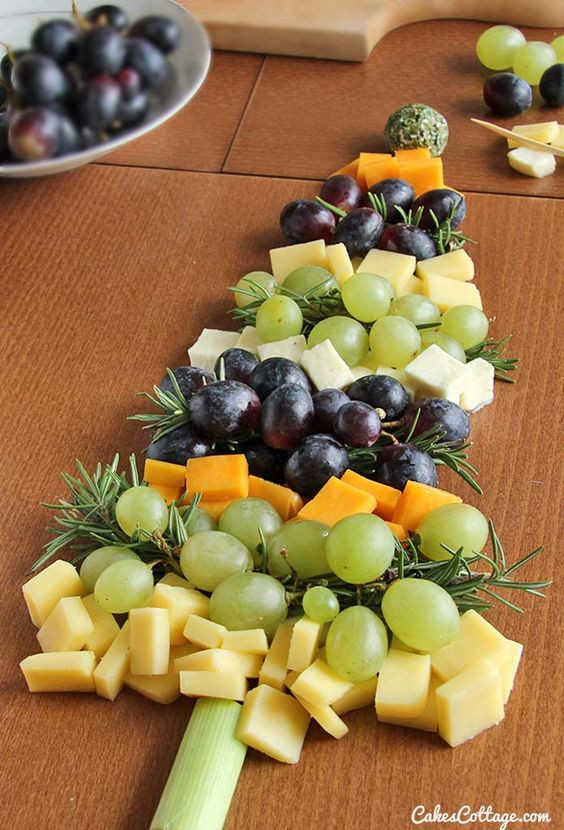 Christmas Fruit Appetizers
 Christmas Tree Cheese Board Recipe