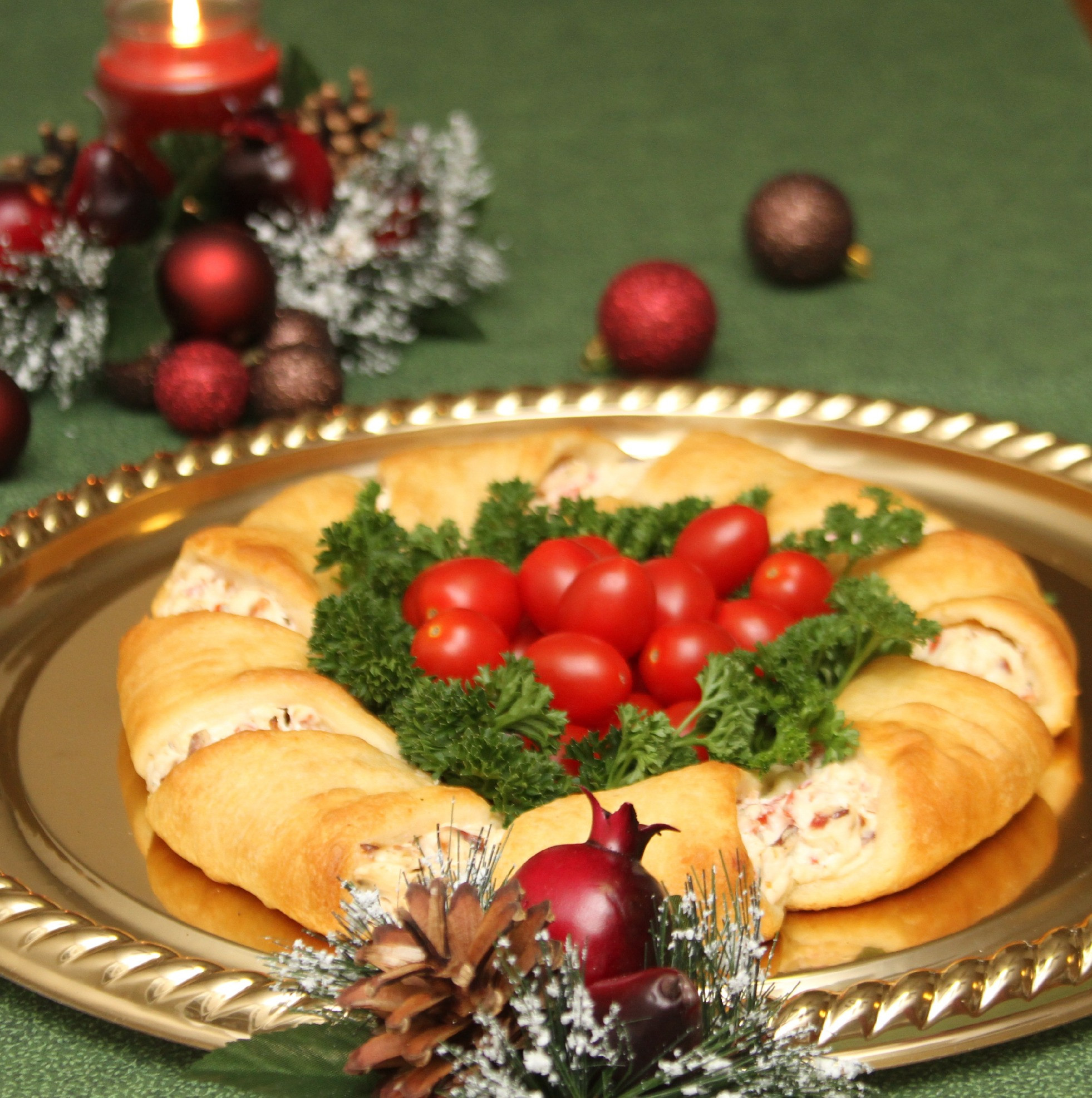 Christmas Holiday Appetizers
 Christmas Wreath Crescent Rolls Appetizer Recipes Just