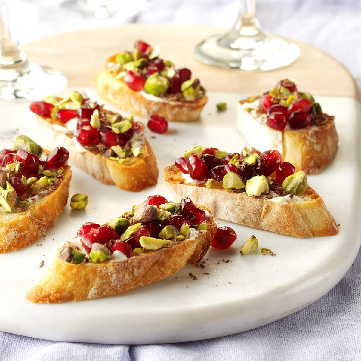 Christmas Holiday Appetizers
 40 Easy Christmas Appetizer Ideas Perfect for a Holiday