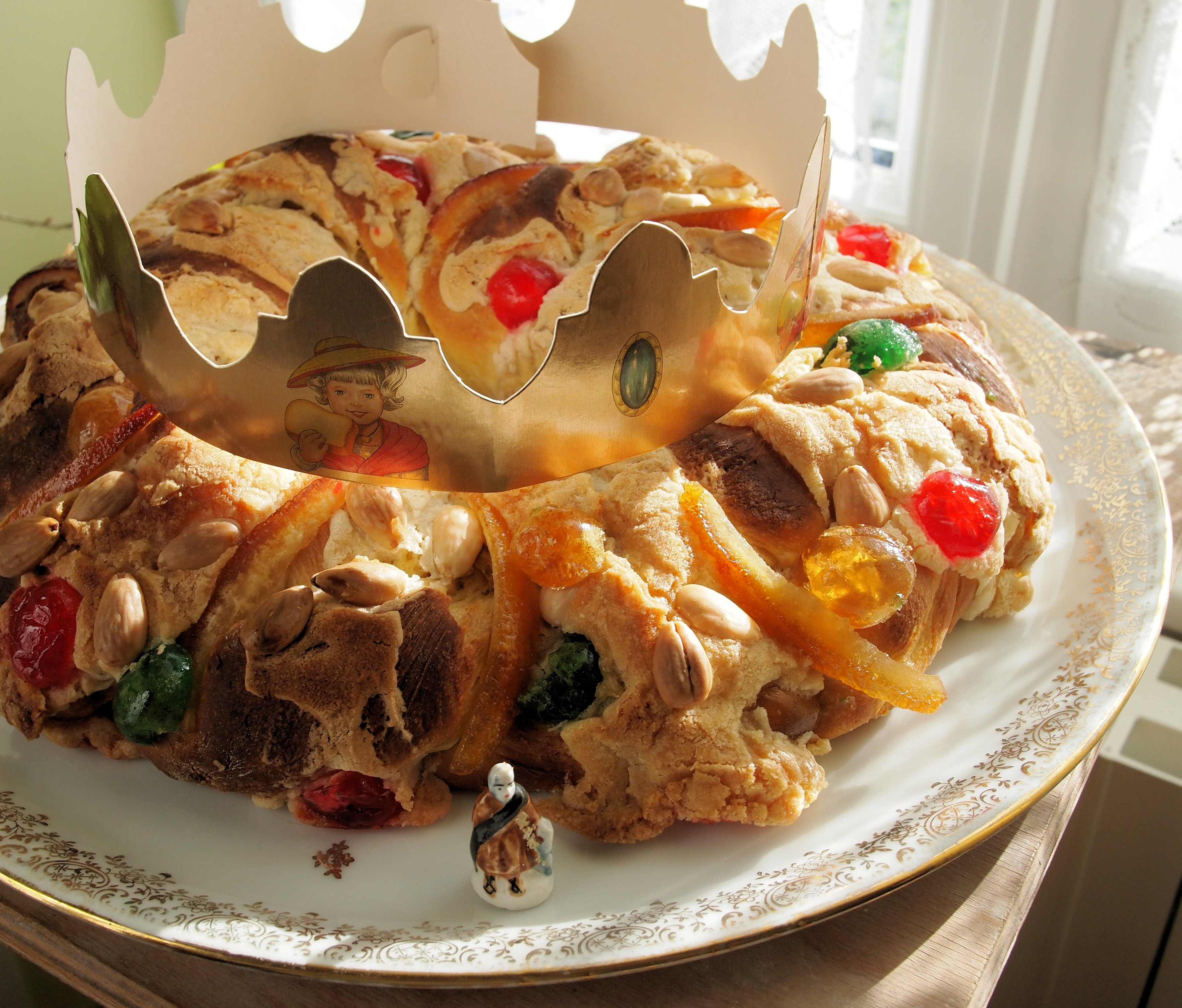 Christmas King Cakes
 Twelfth Night Epiphany and Delicious Bread King Cake