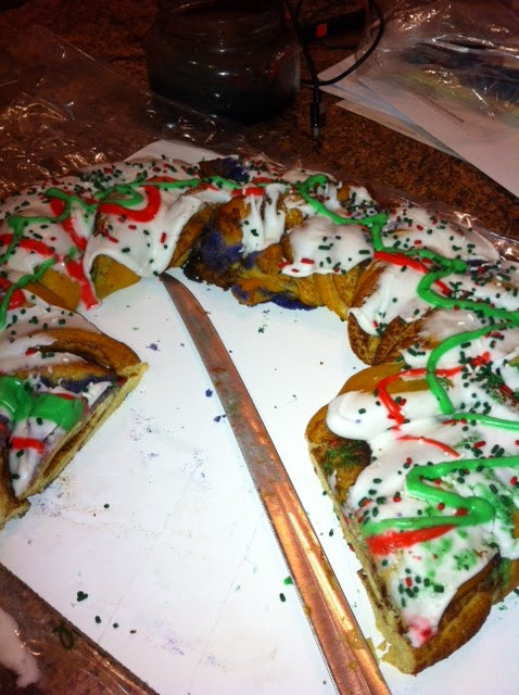 Christmas King Cakes
 Christmas King Cake and Masked Kids a day in the life
