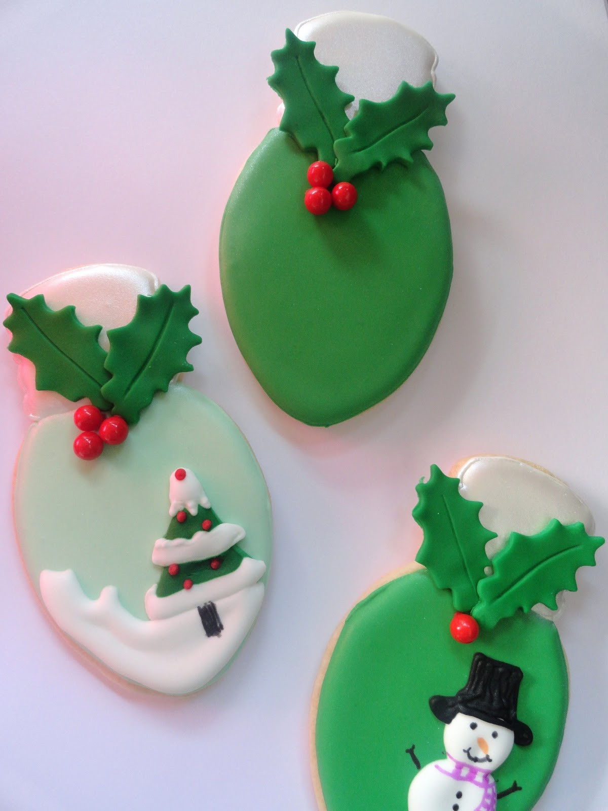 Christmas Light Cookies
 Pink Little Cake Christmas Light Bulb Cookies