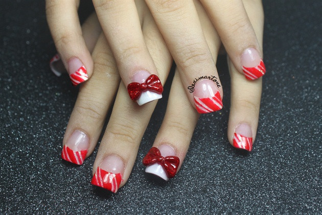 Christmas Nails Candy Cane
 Christmas Candy Cane Nails Nail Art Gallery