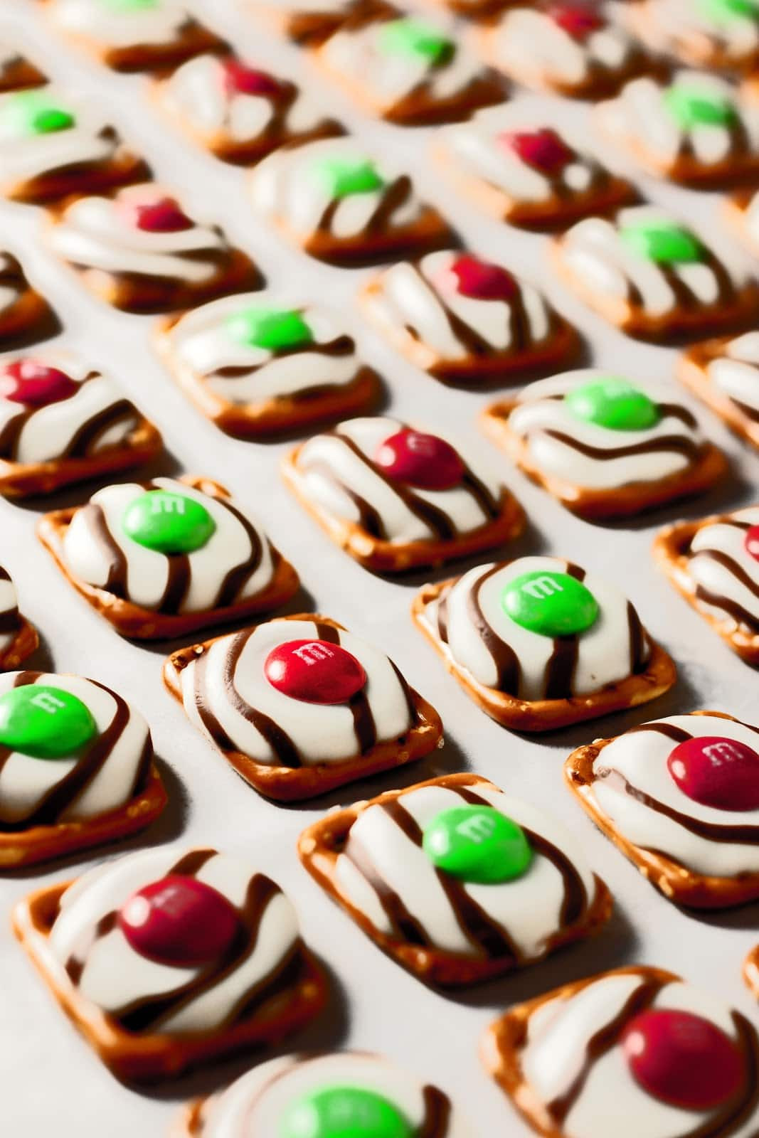 Christmas Pretzels Recipes
 Pretzel M&M Hugs Christmas Style Cooking Classy