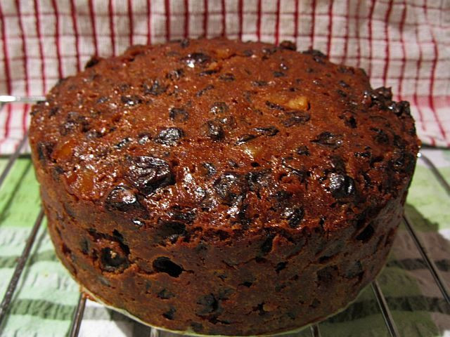 Christmas Rum Cakes
 Boozy Baking and a Squeeze of Lemon in My Tea Rich Fruit