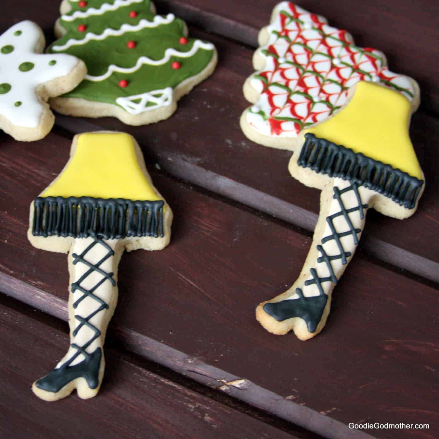 Christmas Story Lamp Cookies
 Video Christmas Leg Lamp Cookie Decorating Tutorial and