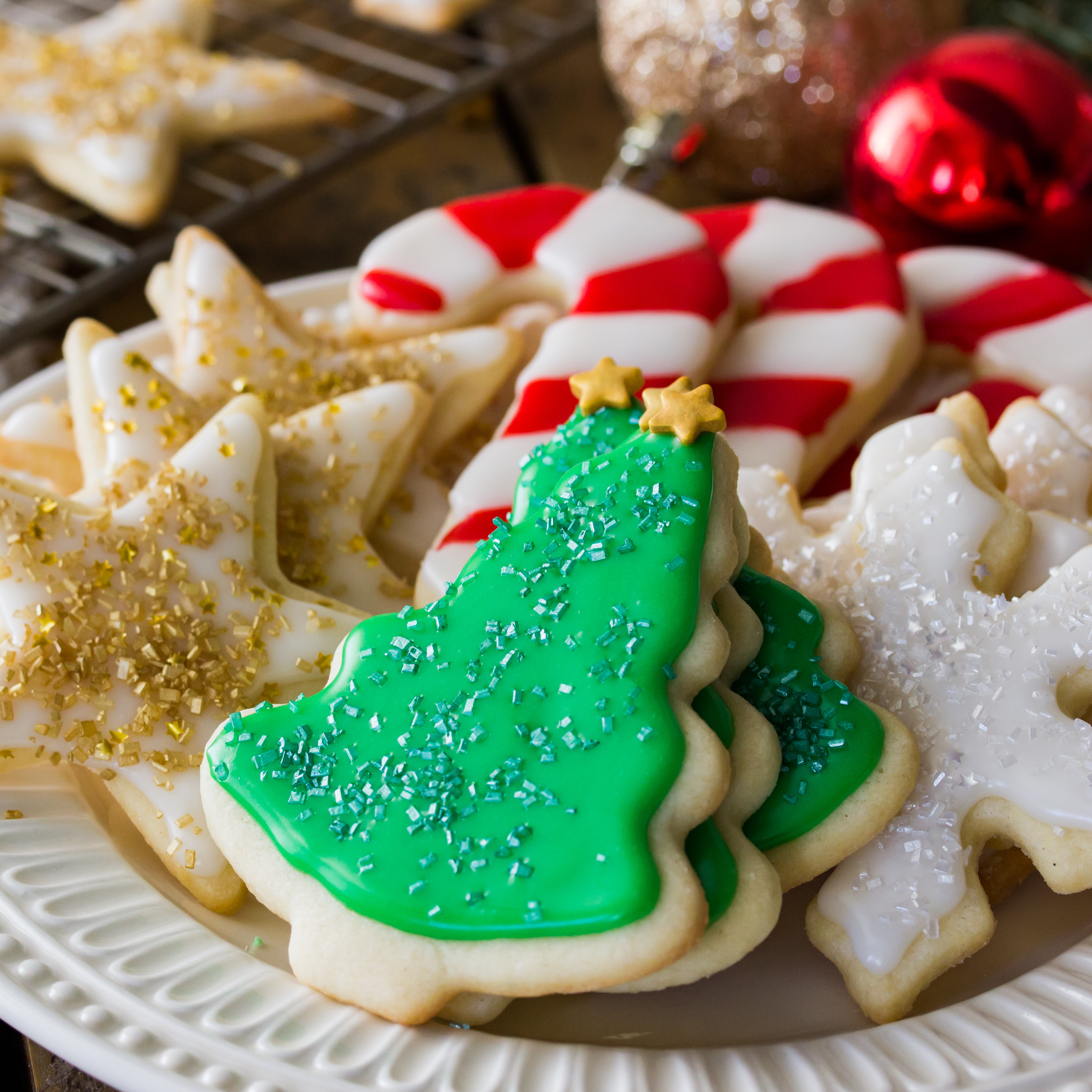 Christmas Sugar Cookies With Icing
 Easy Sugar Cookie Recipe With Frosting Sugar Spun Run