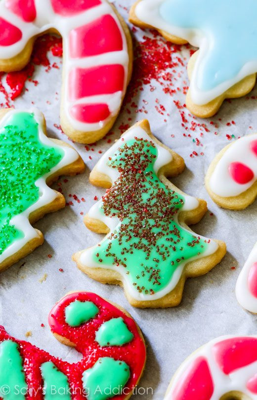 Christmas Sugar Cookies With Icing
 Holiday Cut Out Sugar Cookies with Easy Icing Sallys